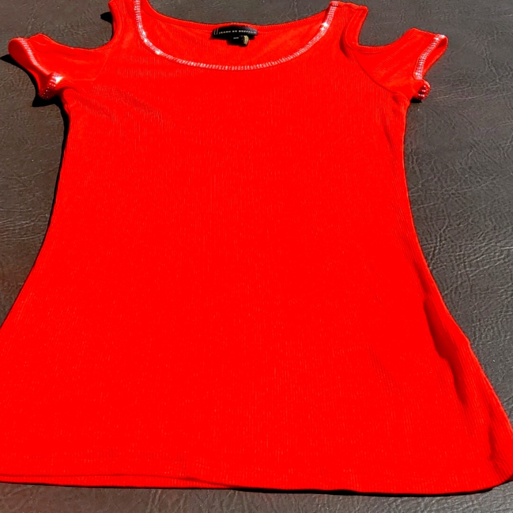 Knit Cold Shoulder Top